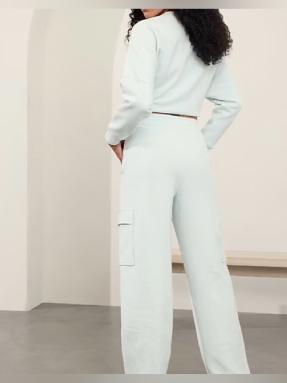 ๐ฟ NWT Athleta Easy Cargo Fleece Pants XL โ Soft Cozy Athleisure ๐ฟ - Picture 4 of 5